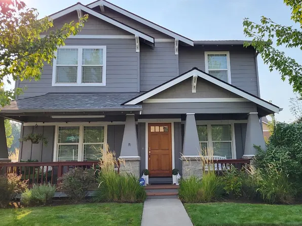2711 NE Great Horned Pl, Bend, OR 97701