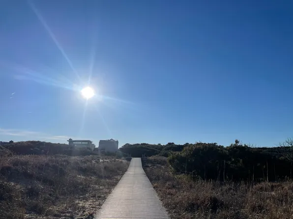 8804 Atlantic Ave #B, Virginia Beach, VA 23451