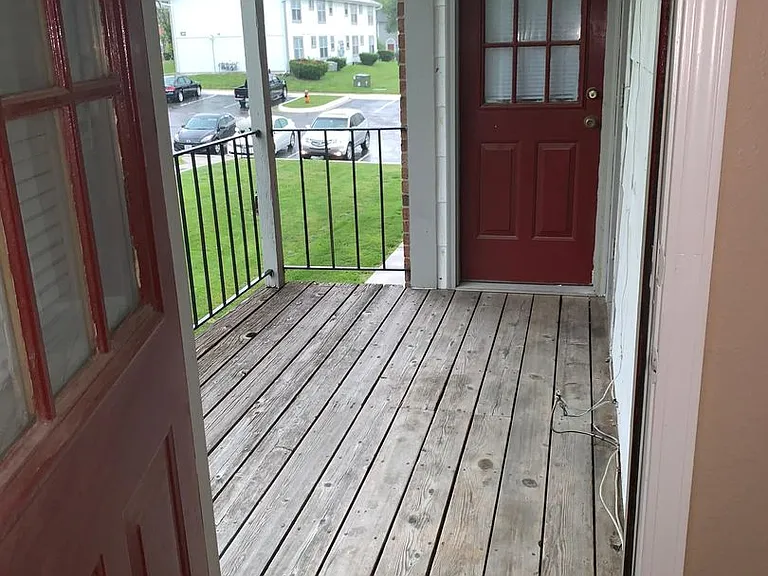 Devling Place Apartments — Photo 26