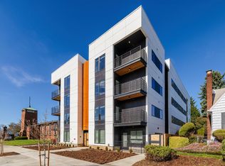 2171 N Rosa Parks Way #402, Portland, OR 97217