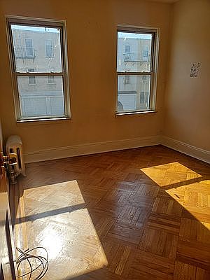 3rd image of 2349 26th St #1