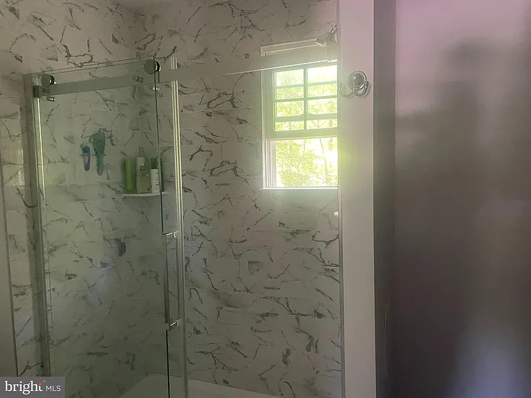 1666 Hemlock Cir — Photo 24