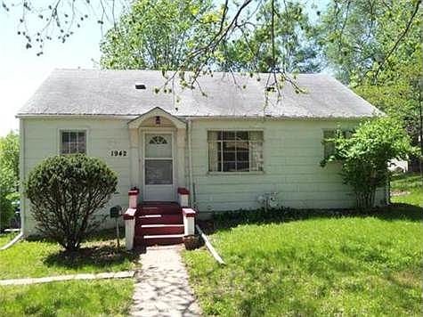 1st image of 1942 S Maywood Ave