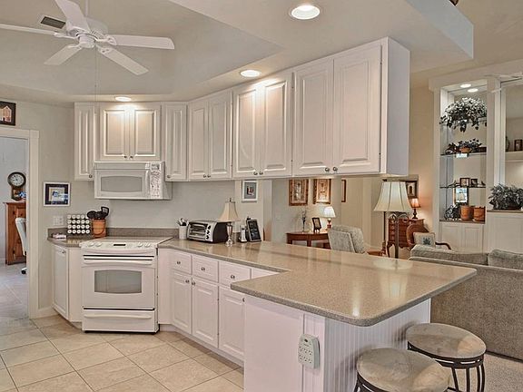 5th image of 5605 Corsica Pl