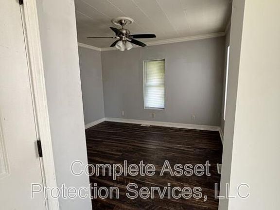 2nd image of 117 Columbia St