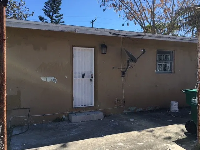 8100 NW 1st Pl — Photo 13