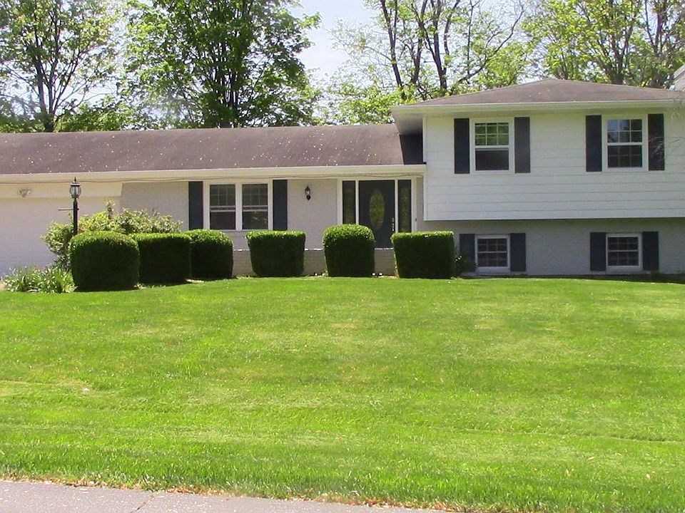 1st image of 7673 Foxboro Dr