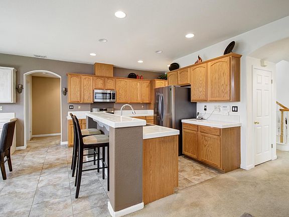 2nd image of 121 Alcantar Cir
