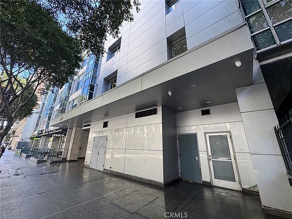 4th image of 630 W 6th St