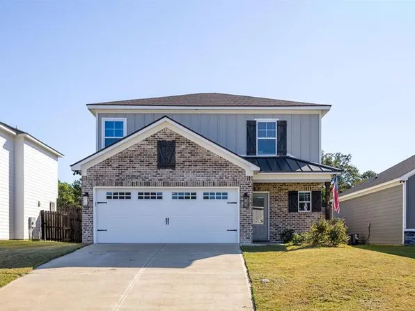 17 Vineyard Dr, Phenix City, AL 36869