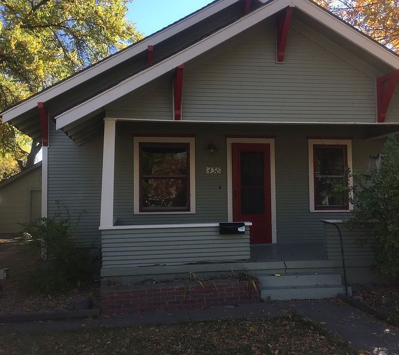 1st image of 438 E 7th St