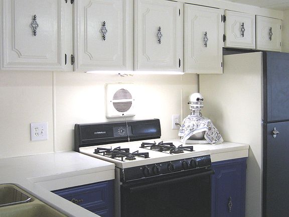 stove refrigerator included