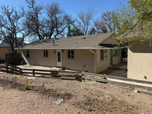 323 Douglas St, Wray, CO 80758