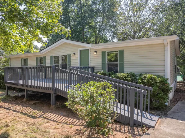 5156 Stoneridge Dr, Flowery Branch, GA 30542