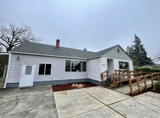 2567 Game Farm Rd, Springfield, OR 97477