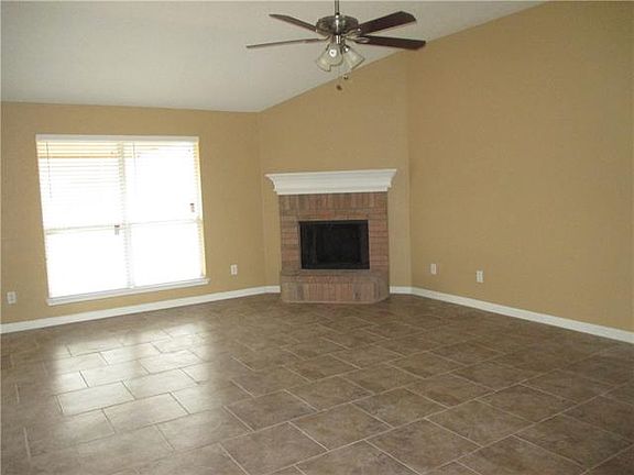 2nd image of 1623 Merritt Dr