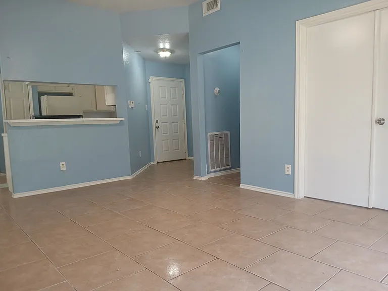 10143 Northview Dr — Photo 4