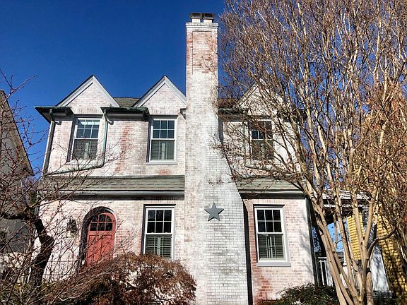 3rd image of 911 Marye St