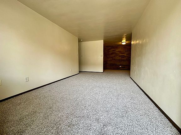 3rd image of 406 Kellywood Mnr #0