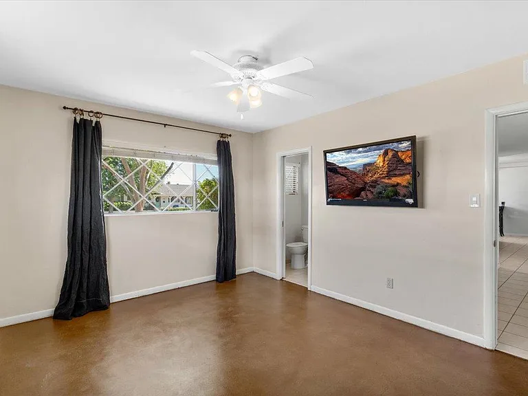 4320 E Clarendon Ave — Photo 19