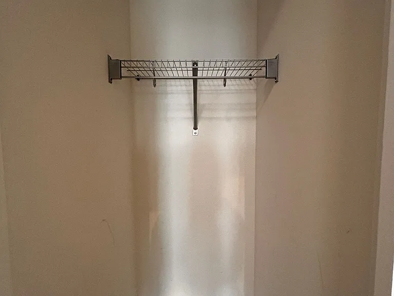 212 King William St #620 — Photo 30