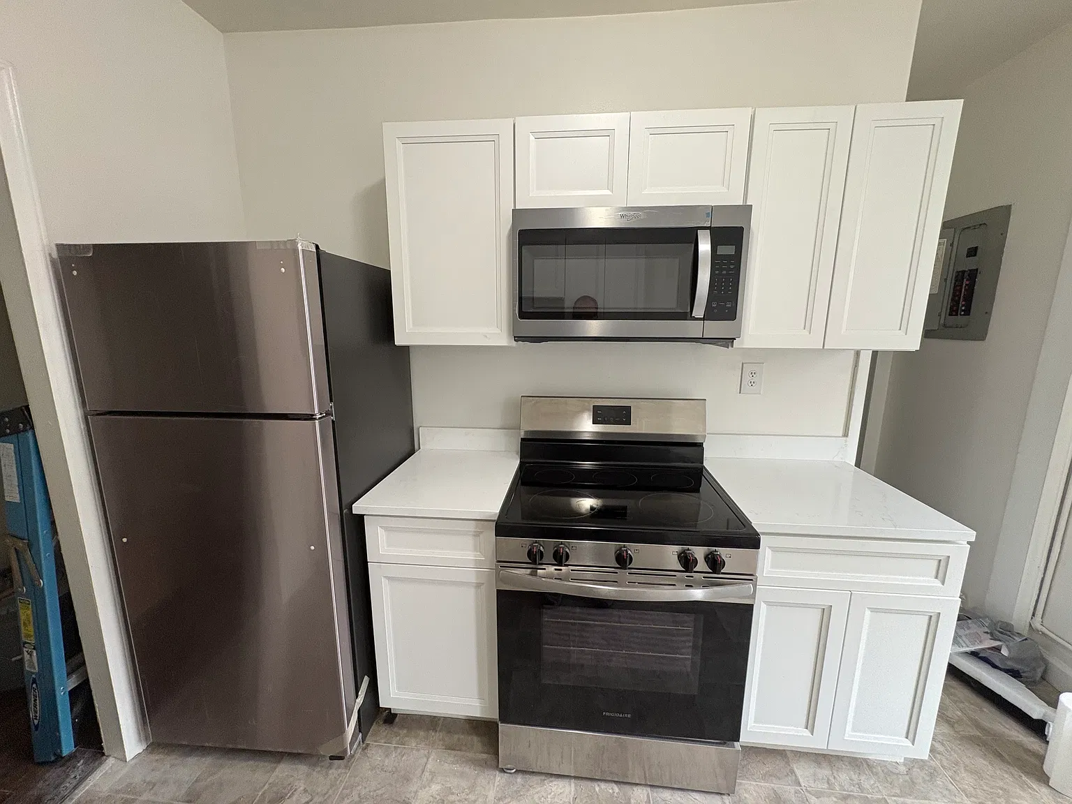 3 bed, $1,845 — Photo 1