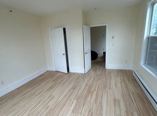 4 Broad St #3, Lynn, MA 01902
