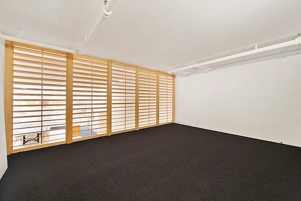 Rented by CORE | media 6