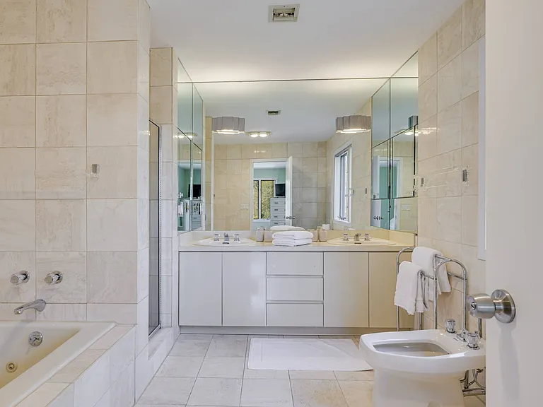 47 Spring Pond Ln — Photo 19