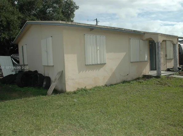 813 NW 6th Ave, Florida City, FL 33034