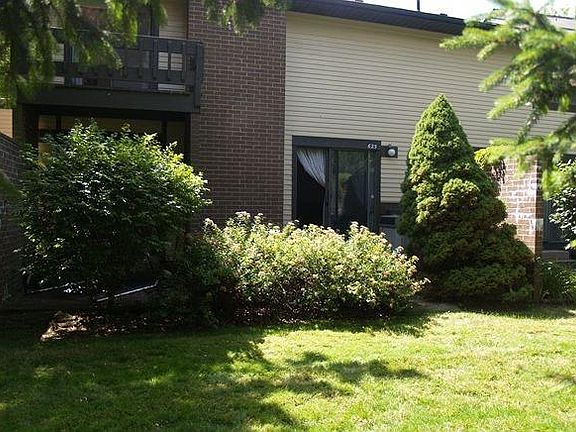 3rd image of 4452 Donna Dr