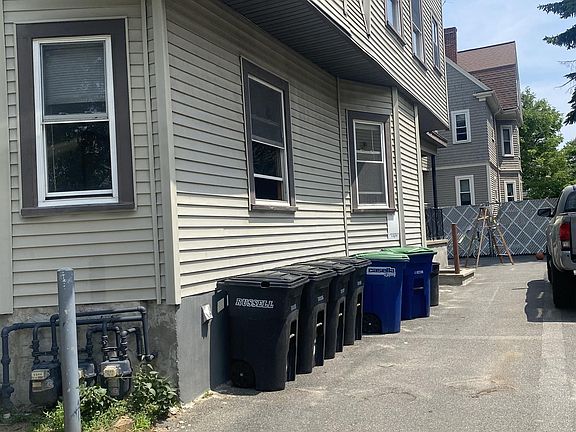 2nd image of 165 College Ave #1