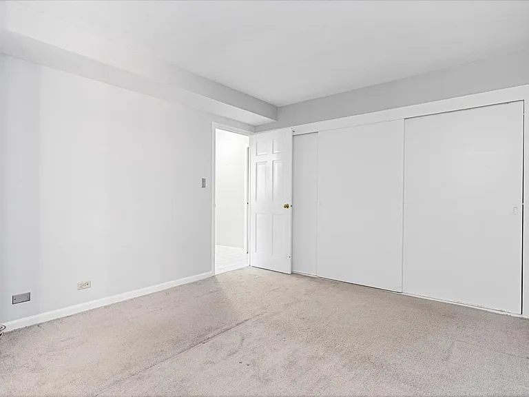 3950 N Lake Shore Dr #627E — Photo 15