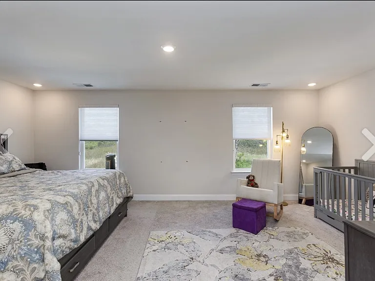 192 Grandstand Blvd — Photo 17