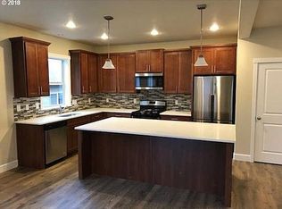 17864 SW Meadowbrook Way, Beaverton, OR 97078