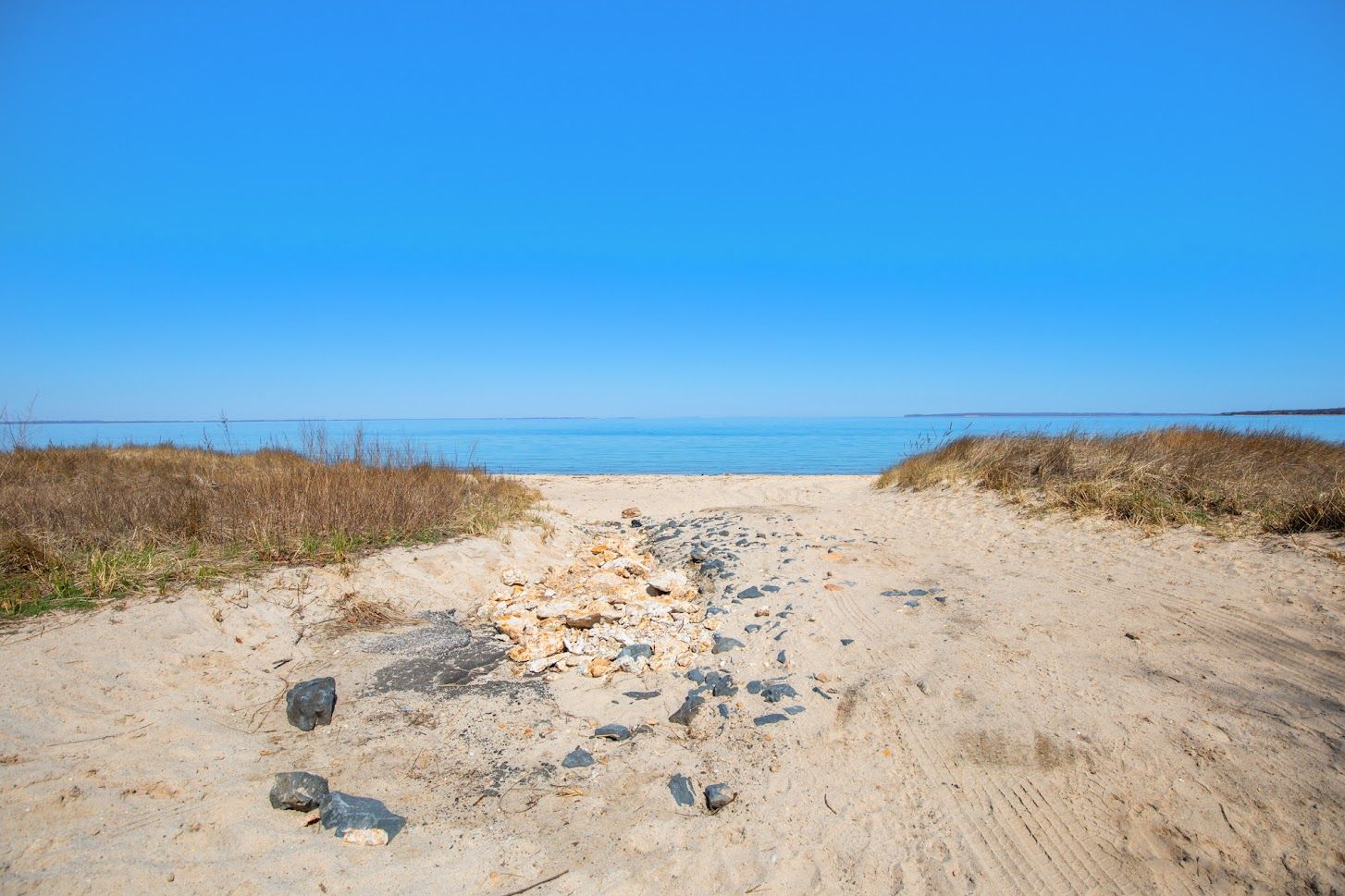  Beautiful beach on Gardiner's Bay