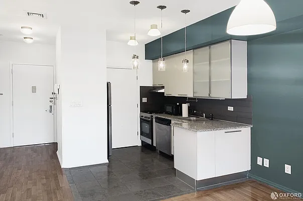 Rented by Oxford Property Group | media 38