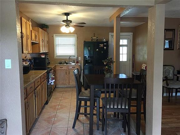3rd image of 2904 Klondike Dr
