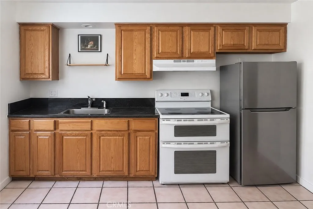 1 bed, 750 sqft, $1,750 — Photo 4