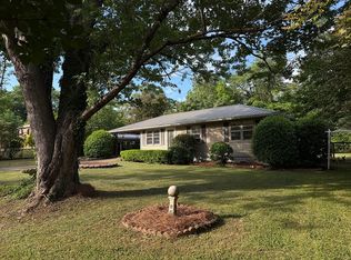 1824 Gaines Dr, Gainesville, GA 30504