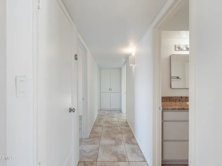 2548 N 68th Pl — Photo 16