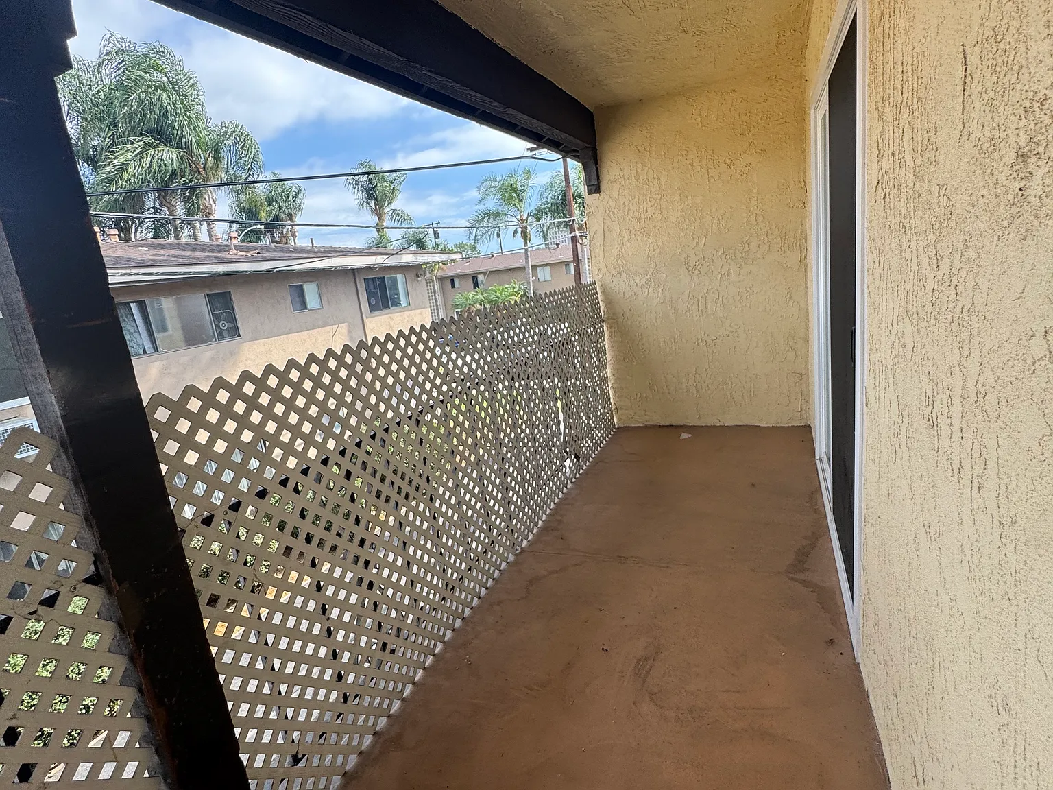 2221 E Lenita Ln — Photo 3