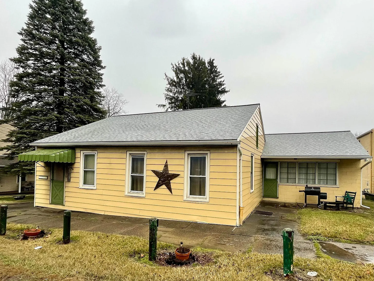 2 bed, 1122 sqft, $900 — Photo 1