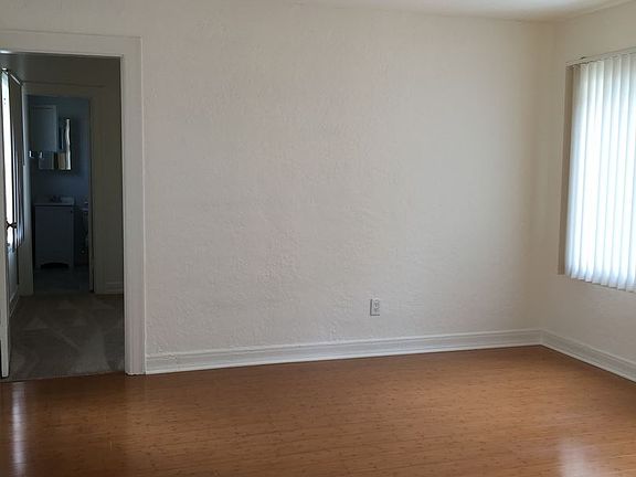 4th image of 1153 Ravenna Ave
