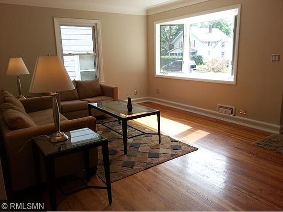 2nd image of 4449 Van Buren St NE