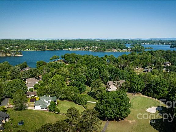2nd image of 110 Starmount Dr