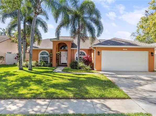 3884 106th Ave N, Clearwater, FL 33762