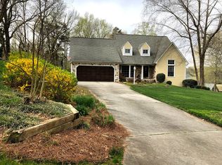 3707 Winged Foot Dr, Greensboro, NC 27410