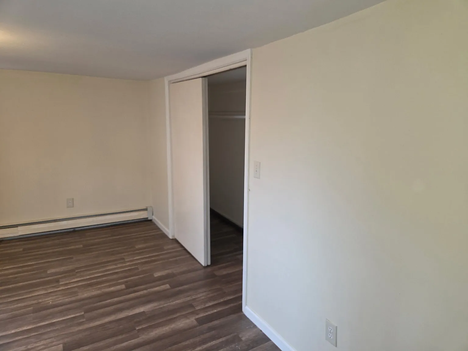2 bed, 650 sqft, $1,150 — Photo 3