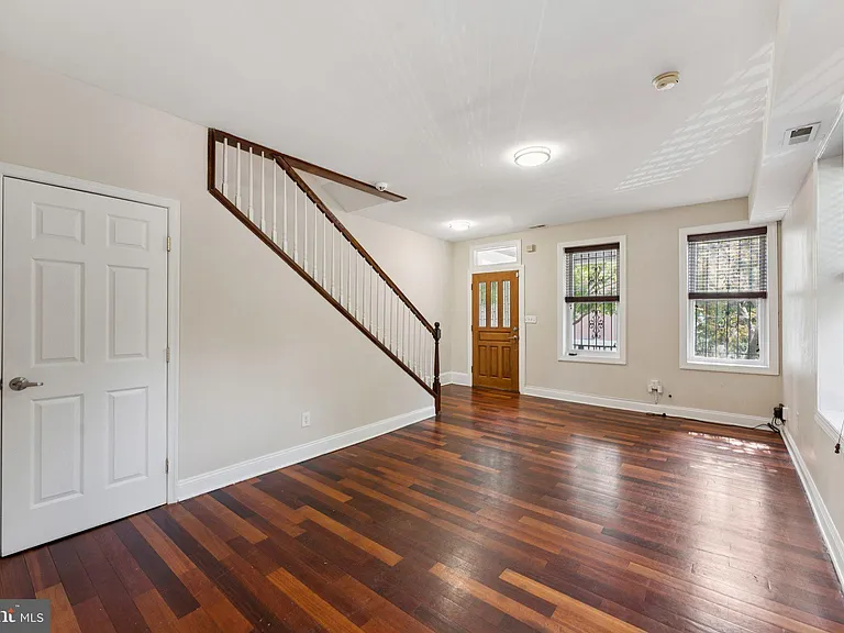 2911 Sherman Ave NW — Photo 8